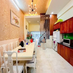 Nhà đẹp ở liền 3 lầu ST Đường 10m KDC Tân An Huy, Tân Phong, Quận 7
