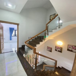 Nhà 4 tầng - Ô tô tránh Tân Chánh Hiệp - Quận 12 - Gấp bán nhỉnh 5 tỷ.