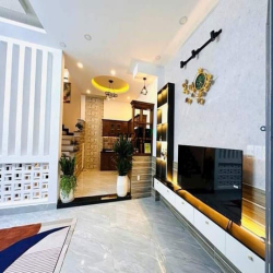 Bán nhà Hẻm 5m Quang Trung, P8, GV, 5.6 x 7.5m, 4 tầng, giá: 5.35 tỷ