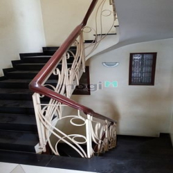 CHO THUÊ Nhà 500 m²- HXH, Nguyễn Tri Phương, Q10 -8.5m x 14m-10P-1H 4L