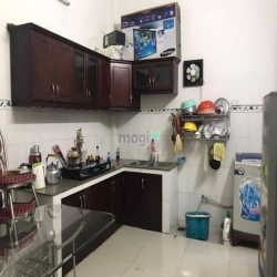 Nhà ngay trung tâm Quận 2, 03 mặt lấy sáng - Chủ cần tiền bán gấp.