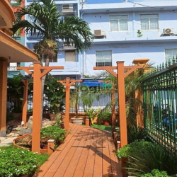 Bán Biệt Thự 3 Mặt Tiền Nguyễn Văn Trỗi P.12 Phú Nhuận Giá 120 Tỷ.
