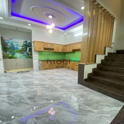 Nhà 4 tầng - Ô tô tránh Tân Chánh Hiệp - Quận 12 - Gấp bán nhỉnh 5 tỷ.
