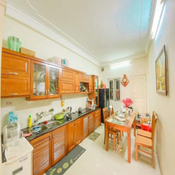 Bán nhà phân lô Chùa Bộc, Đống Đa, 50m, 5T, 2 thoáng,nhà đẹp, 7.6 tỷ.