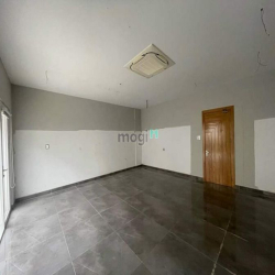 80m2 - Trống Suốt Sàn Văn Phòng Sala Quận 2 - Free 10 Xe Ngay Tại Hầm.