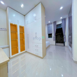 Lên sóng nhà HXH đ. Hồ Văn Huê,P9,q.Phú Nhuận,70m2,3ty100,sổ riêng