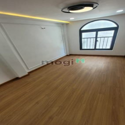 1.10.1 Chỉ quanh 5tỷ- Siêu phẩm Quận 10 ngang 5m, nở hậu, sát mặt tiền