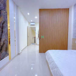 Lên sóng nhà HXH đ. Hồ Văn Huê,P9,q.Phú Nhuận,70m2,3ty100,sổ riêng