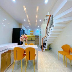 Lên sóng nhà HXH đ. Hồ Văn Huê,P9,q.Phú Nhuận,70m2,3ty100,sổ riêng