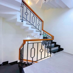 Lên sóng nhà HXH đ. Hồ Văn Huê,P9,q.Phú Nhuận,70m2,3ty100,sổ riêng