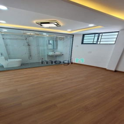1.10.1 Chỉ quanh 5tỷ- Siêu phẩm Quận 10 ngang 5m, nở hậu, sát mặt tiền