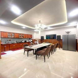 Bán Nhà Đẹp, Bình Thọ,Thủ Đức,HXH, DT 120m2, 5PN, Nhĩnh 10 Tỷ