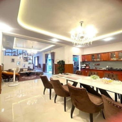 Bán Nhà Đẹp, Bình Thọ,Thủ Đức,HXH, DT 120m2, 5PN, Nhĩnh 10 Tỷ