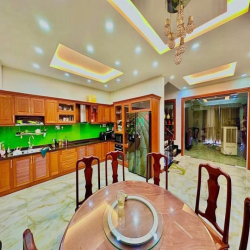 Bán biệt thự Tân Sơn Nhì Tân Phú 6.7m x 18m 4 tầng chỉ 14.5 tỷ TL