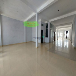 Tòa nhà 6 tầng, 8x20, thang máy,2 mặt tiền KD Spa,TT Ngoại Ngữ, 1000m2