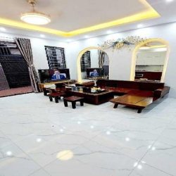 Bán Nhà **Ngọc Thuỵ**, 48 M2, Gần Ô Tô, Giá 5 Tỷ