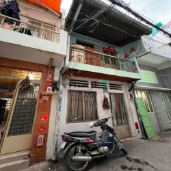 Hẻm xe hơi - 128 Bàn Cờ. DT : 27m vuông. Giá : 4.4 tỷ