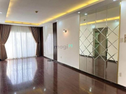 Bán GẤP CH Chung cư Bàu Cát 2 tại Tân Bình giá 1tỷ89 70m2 2PN