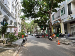 Bán nhà phố mặt tiền đường lớn kế góc đường Bùi Bằng Đoàn, Phú Mỹ Hưng