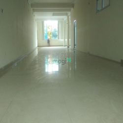 Cho thuê sàn văn phòng rẻ nhất Quang Trung, Hà Đông, Dt 230m2, giá 23t