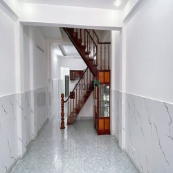 NGỘP BANK..! NHÀ 2 Tầng, 101m2,Sát Mặt Tiền QL13, Hiệp Bình Phước, Thủ