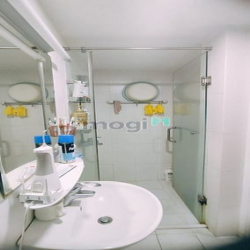 Bán nhà mặt phố Đội Cấn trung tâm Ba ĐÌnh 74m 4T MT4,7m giá 30,9 tỷ.