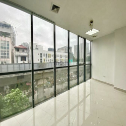 Cho thuê MBKD làm VP, spa, vv... Yên Lãng giá 14tr/th