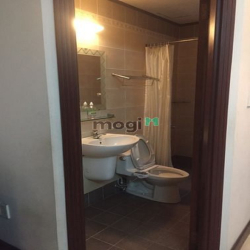 Cho Thuê Nhà Phổ Quang, Quận Tân Bình, DT: 10x20m, 2 lầu