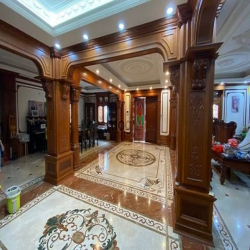 Bán Gấp Tòa Biệt Thự  víp Phố Trung Kính 300m2 x 6 Tầng 108 Tỷ MT 30m