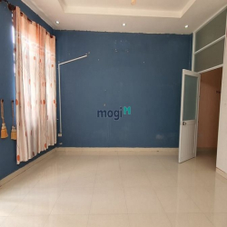 Bán nhà 1 trệt 1 lầu mặt tiền đường Nguyễn Văn Hoa, P.Thống Nhất