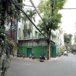 Cho thuê nhà 2 mặt tiền Khu K300 - DT: 15 x 20m, trệt, 3 lầu