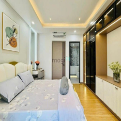 Bán nhà hẻm xe hơi 5m Phan Huy Ích, P.12, 4 x 14, 5 lầu giá 7.95 tỷ tl