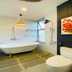 Bán nhà biệt thự nghĩ Dưỡng hồ bơi rộng 300m2 Đặng Thúc Vịnh Hóc Môn