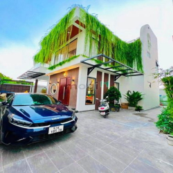 Bán nhà biệt thự nghĩ Dưỡng hồ bơi rộng 300m2 Đặng Thúc Vịnh Hóc Môn