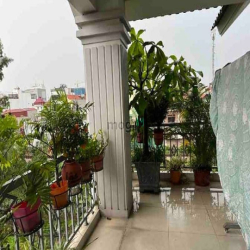 +BIỆT THỰ -ĐẲNG CẤP- SIÊU ĐẸP- an sinh đỉnh-truoc nhà-vài chục ô.