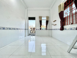 Cho Thuê Phòng Trọ Giá Tốt Ban Công Gác Cao 30m2 Âu Cơ - Lạc Long Quân
