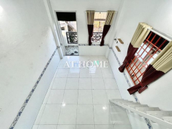 Cho Thuê Phòng Trọ Giá Tốt Ban Công Gác Cao 30m2 Âu Cơ - Lạc Long Quân