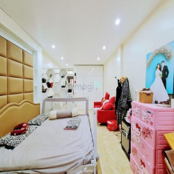 Tôi bán căn hộ phố Chùa Láng, Hà Nội 25 m2 giá  760 triệu