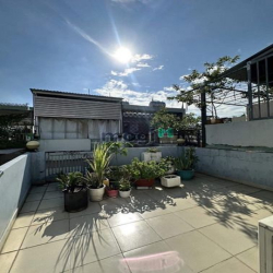 Bán nhà Hồng Lạc 4.2m x 11m 4 tầng chỉ 4.99 tỷ Thương lượng.