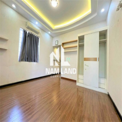 Villa 5 Phòng 2 Lầu đường số 9, Bình An, Quận 2,  giá 32 Triệu/tháng