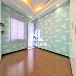 Villa 5 Phòng 2 Lầu đường số 9, Bình An, Quận 2,  giá 32 Triệu/tháng