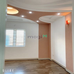 Nhà 50m2 – Ngay Chợ Kiến Thiết – Hiệp Phú  - 3 Tầng – giá hơn 4 tỷ