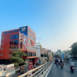 Nhà phố hẻm 55 Nguyễn Văn Công ngang 5.5m 60m2 3 lầu KD đa ngành 10.5T