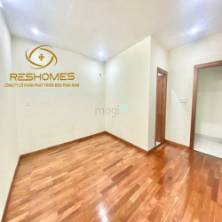 Cho THUÊ Nhà Mặt Tiền Nguyên Căn Lô Góc Đường N1 Khu D2D