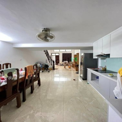 Bán nhà mặt ngõ 197 đường Hoàng Mai, Hoàng Mai 80m2, 3 tầng, MT 3m