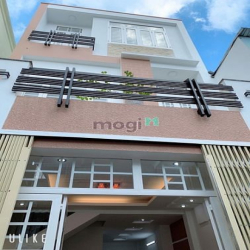 Nhà 50m2 – Ngay Chợ Kiến Thiết – Hiệp Phú  - 3 Tầng – giá hơn 4 tỷ