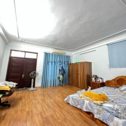 Bán nhà mặt ngõ 197 đường Hoàng Mai, Hoàng Mai 80m2, 3 tầng, MT 3m
