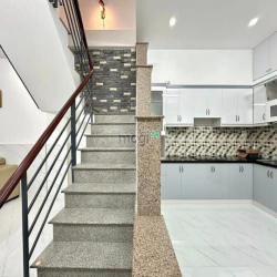 Bán nhà Trần Quang Diệu Quận 3 chỉ 8,8 tỷ