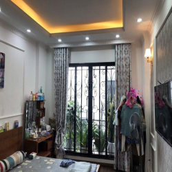 Nhà đẹp Tư Đình, cầu Trần Hưng Đạo, oto tránh, gara, 50m2, 5T, 9.5 tỷ.