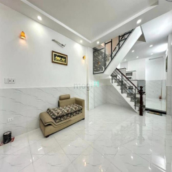 Bán nhà Trần Quang Diệu Quận 3 chỉ 8,8 tỷ